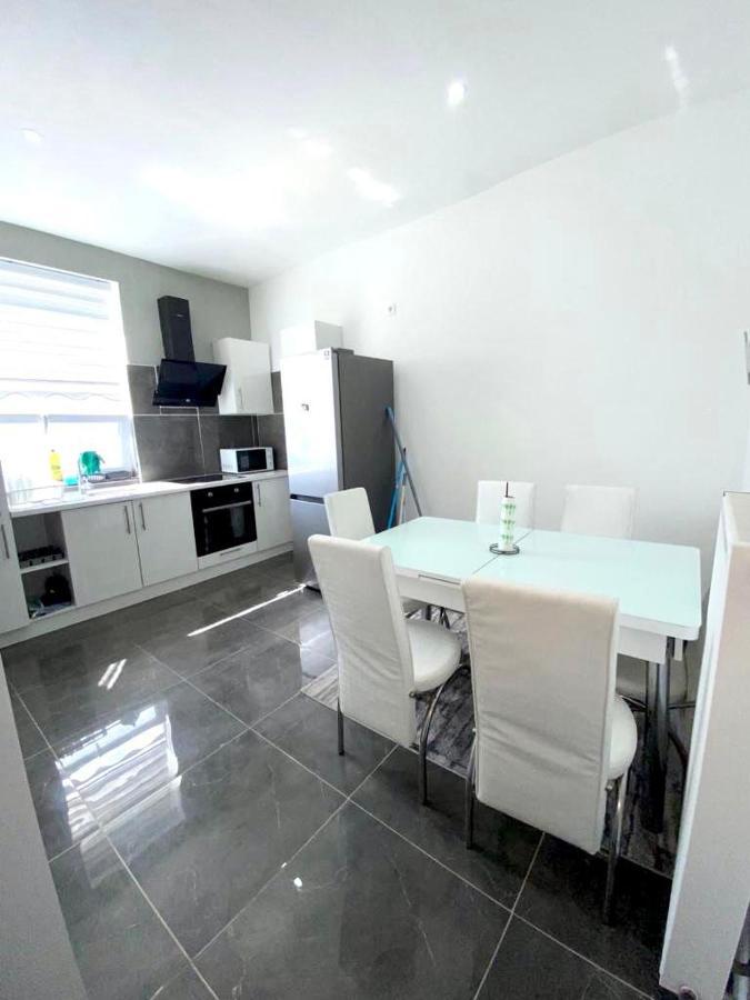 Appartement Douvres Bryssel Exteriör bild